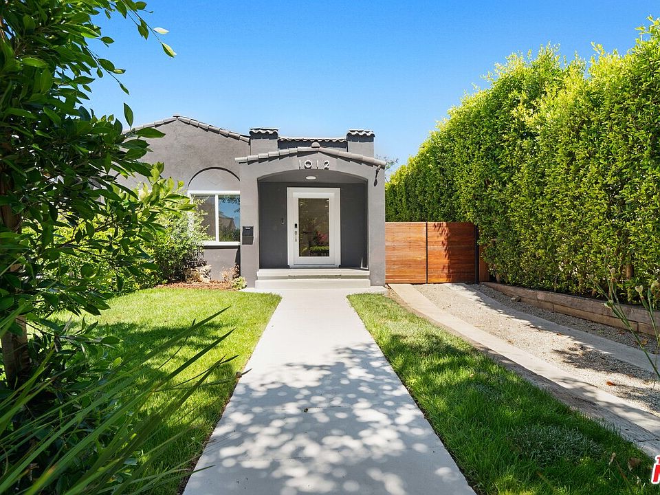 1st image of 1012 N La Jolla Ave