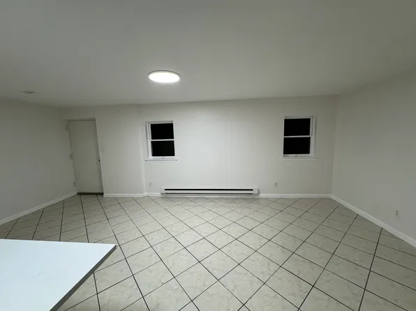 122 Central Avenue image 4 of 11