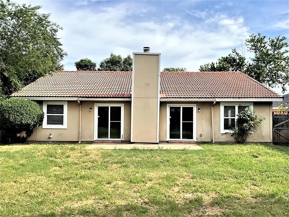 1st image of 20066 Kalmia Dr #673
