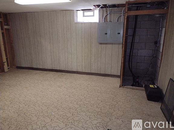 4th image of 3284 E Norwich Ave