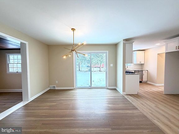 3rd image of 1736 Gross Ave