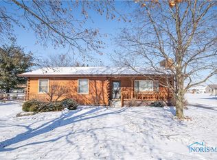 23512 E 4th St, Grand Rapids, OH 43522