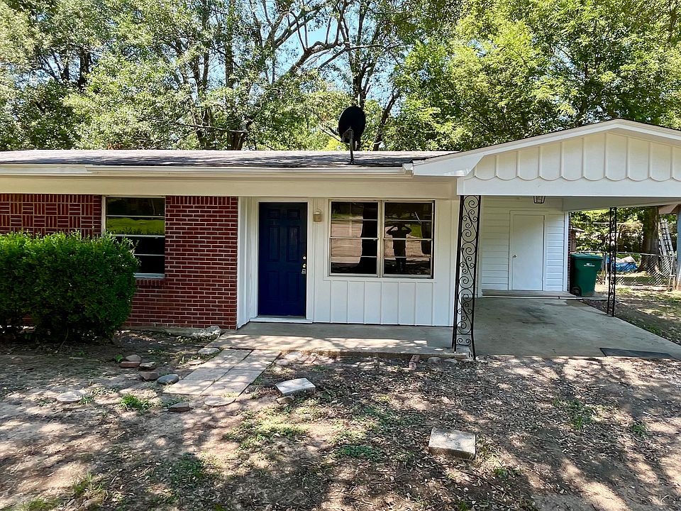 1st image of 201 Terrace Ln