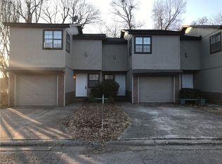 714 Tiger Blvd APT B, Bentonville, AR 72712