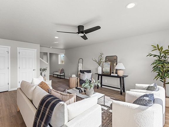 7th image of this home