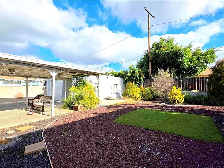 445 1/2 E Puente St — Photo 17