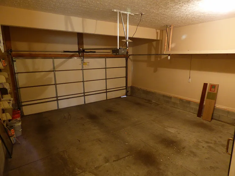 2205 Barrington Ln — Photo 49