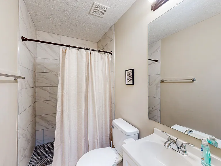 613 Pennybrook Ln — Photo 11