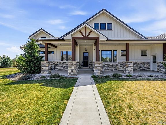 2nd image of 900 Berthoud Peak Drive