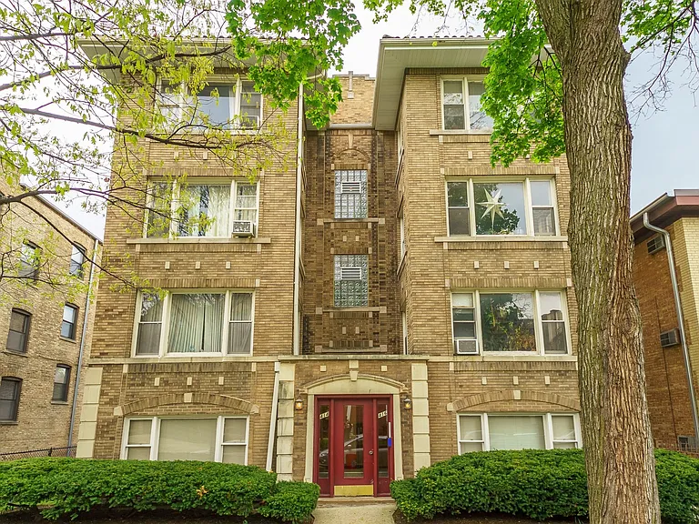 414 S Kenilworth — Photo 3