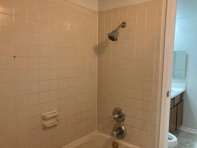 3075 Walnut Bend Ln #33 — Photo 22
