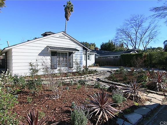 3rd image of 5434 Ventura Canyon Ave