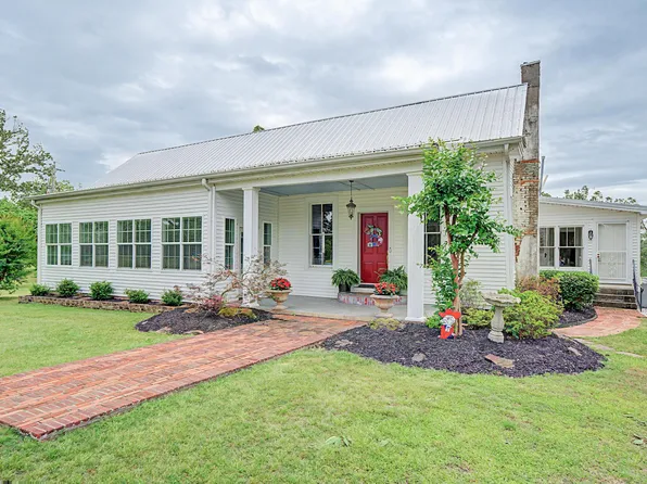 138 County Road 512, Corinth, MS 38834