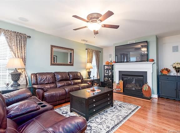 5th image of 4072 Catawba Creek Dr