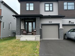 530 Bundoran Pl, Ottawa, ON K2J 7C9