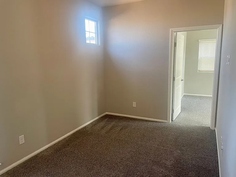 8365 S Pioneer Way — Photo 30