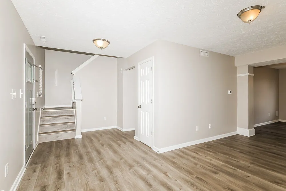 3 bed, 2.5 bath, 2192 sqft, $2,100 — Photo 4