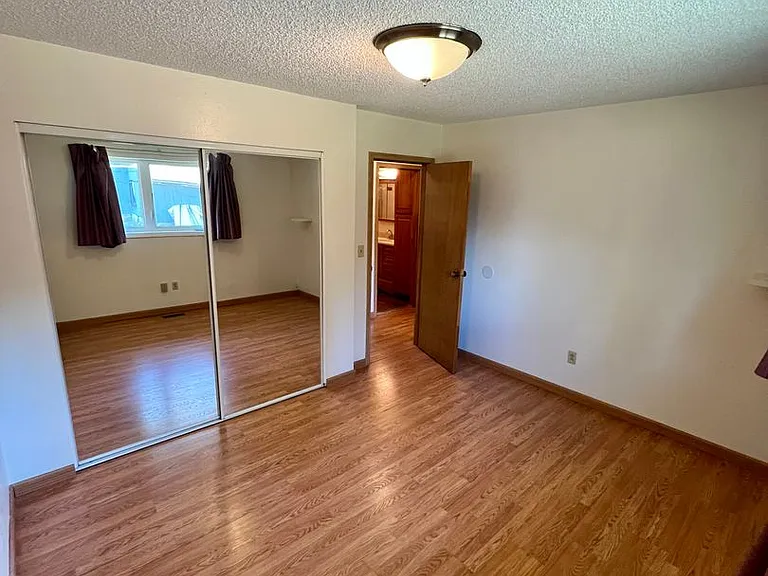 4018 Dunlap Ave — Photo 12