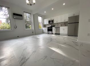 67-12 70th Ave #1, Ridgewood, NY 11385