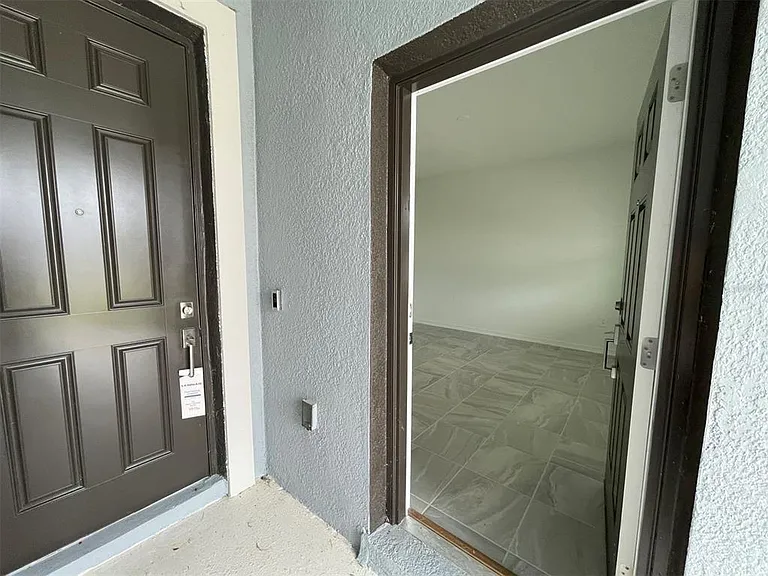 835 Ofanto Way — Photo 31