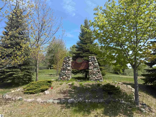 0 S Donnybrook Rd Lot 7, Suttons Bay, MI 49682