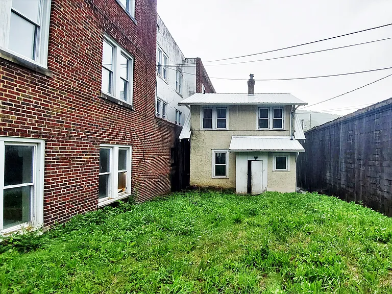 1713 Bluefield Ave — Photo 33