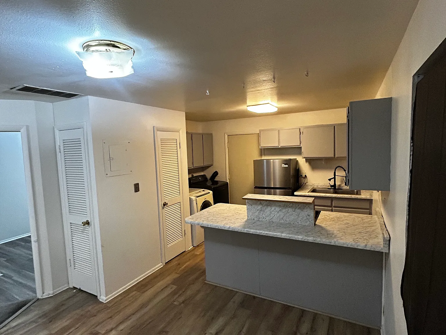 1206 Harris AVe — Photo 1