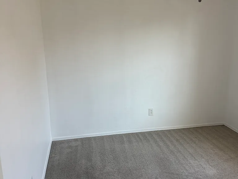 156 N 56th Pl — Photo 35
