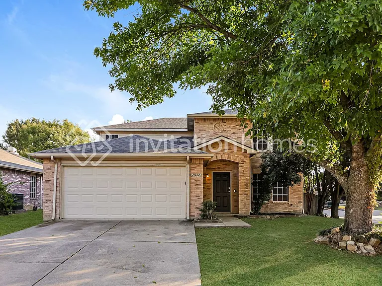 2912 Barberini Dr — Photo 1