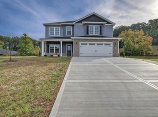 122 Ervin Loop, Erwin, TN 37650