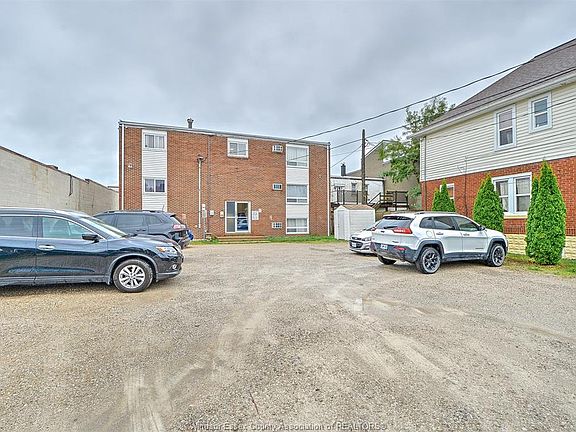 5th image of 821 Pillette Rd #7