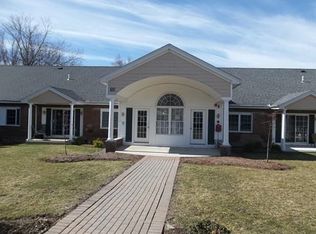 100 Lawrence St UNIT 17, Haverhill, MA 01830