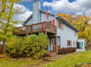 40947 N Champaign Dr, Antioch, IL 60002