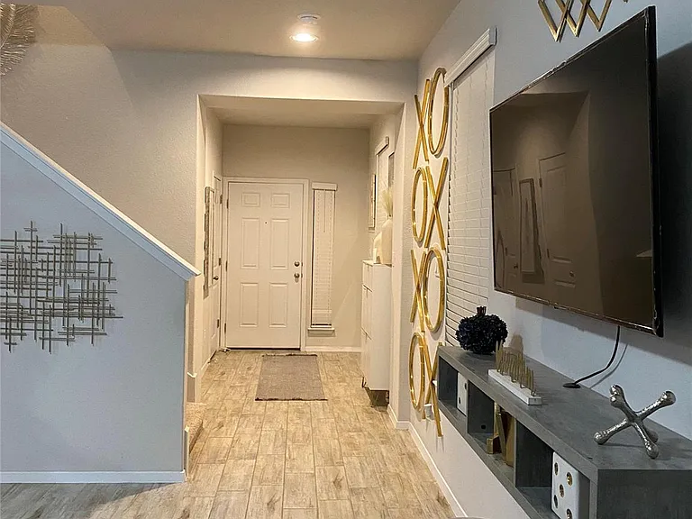 131 Heather Glen Way — Photo 4