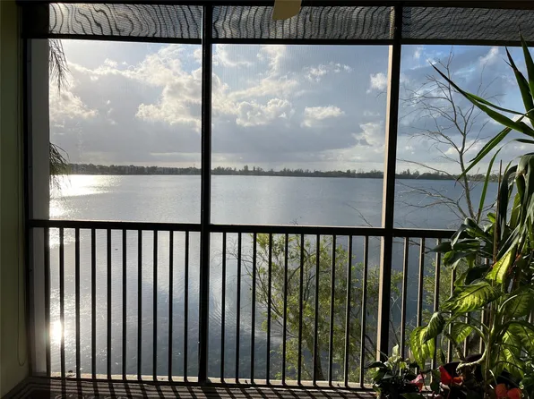 110 Lake Emerald Drive #309, Oakland Park, FL 33309