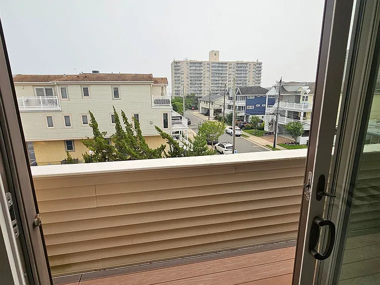 11 S Adams Ave #8 — Photo 37
