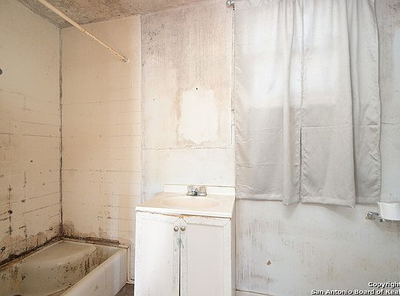 5th image of 913 WESTFALL AVE