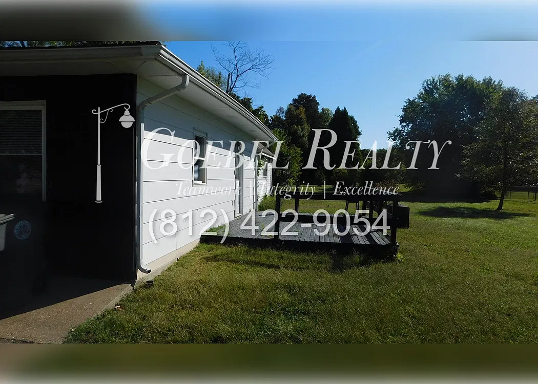 3 bed, 1.5 bath, 1404 sqft, $1,525 — Photo 2