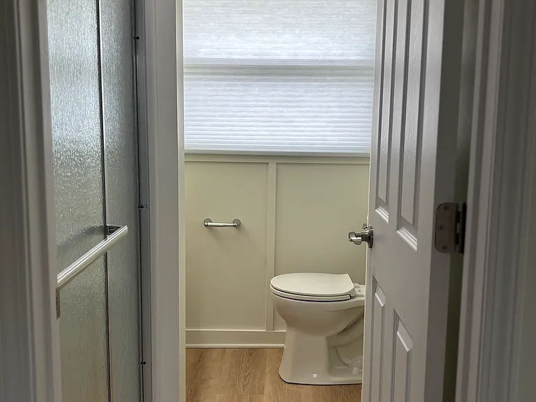 17836 Kingswood Dr — Photo 11