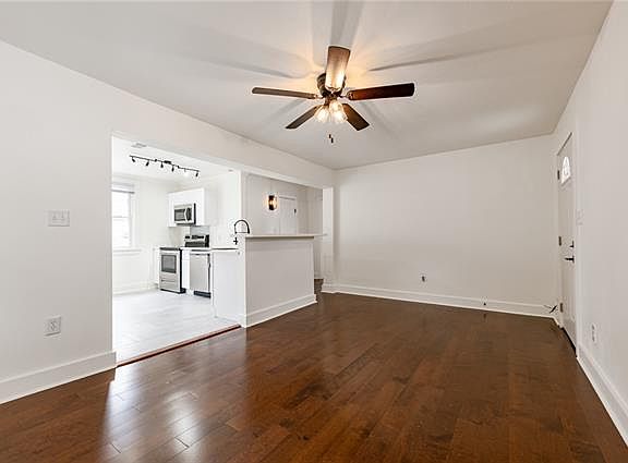 5th image of 5936 General Haig St