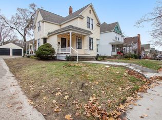 83 W 15th St, Holland, MI