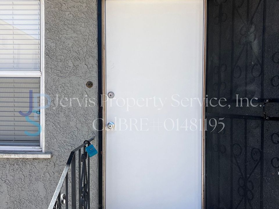 1st image of 7116 Hood Ave #B