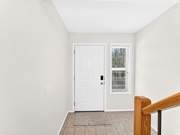 5th image of 230 Edwards Dr SW #93