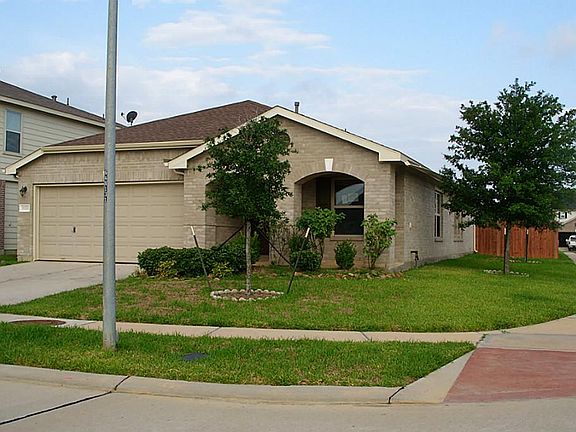 2nd image of 15335 Boulder Hollow Ln