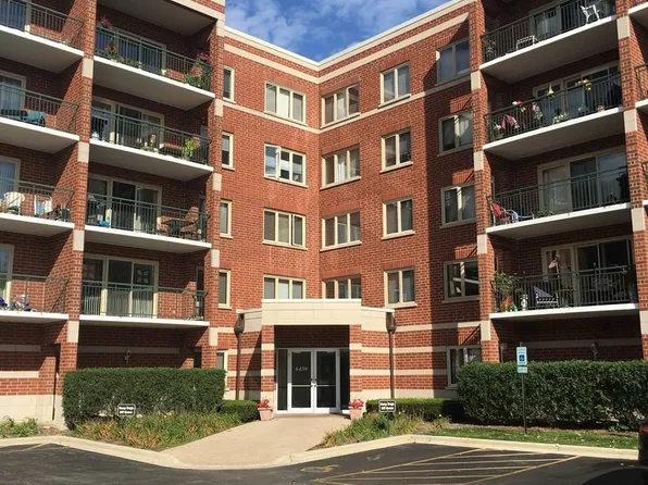 6450 W Berteau Ave APT 211, Chicago, IL 60634