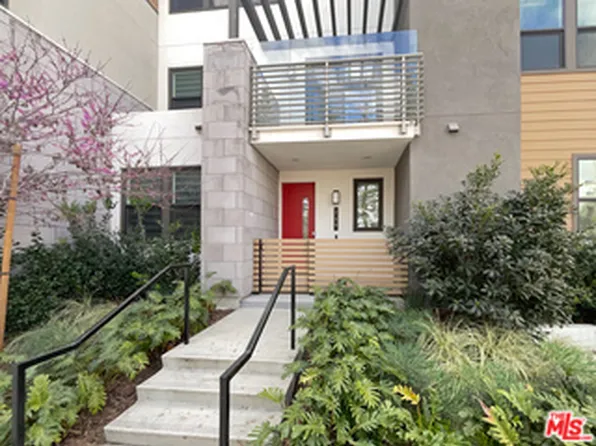 749 S Grable Cir, Orange, CA 92868