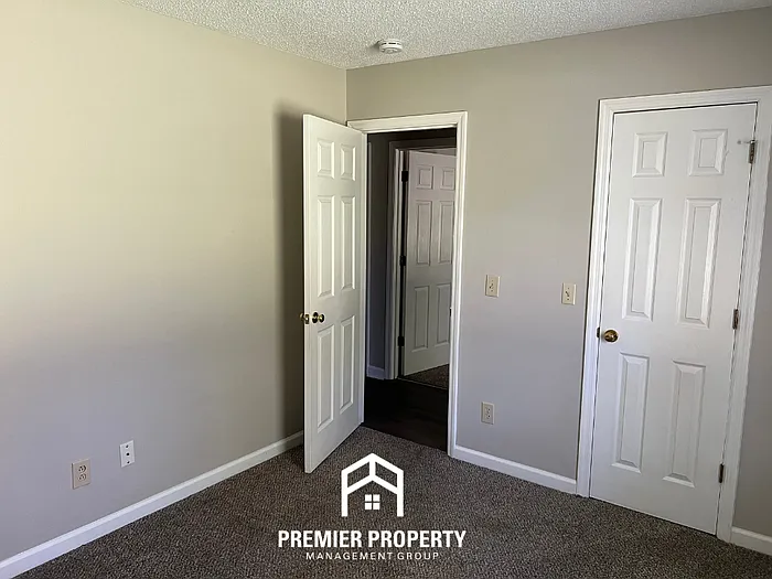 112 Eva Ct — Photo 14