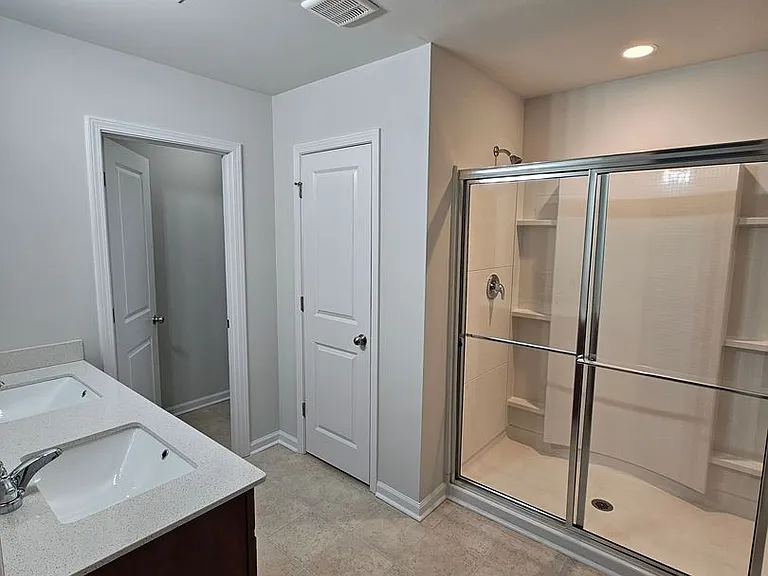 1921 Zonny Moss Dr — Photo 23