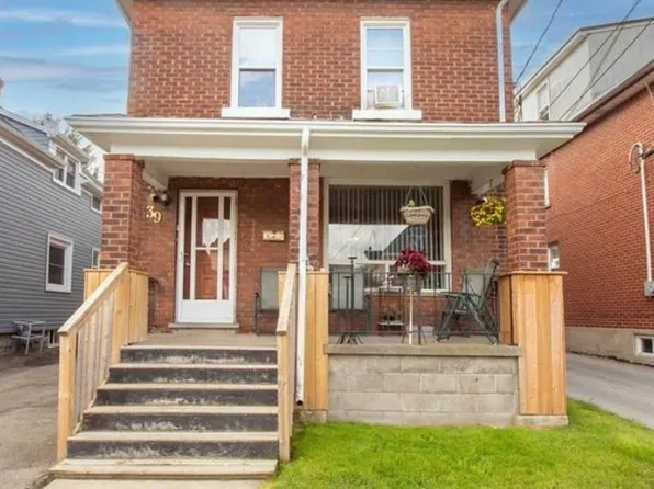 39 Park St, Welland, ON L3B 4M3