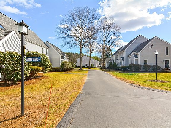 4th image of 8 Whittier Ln